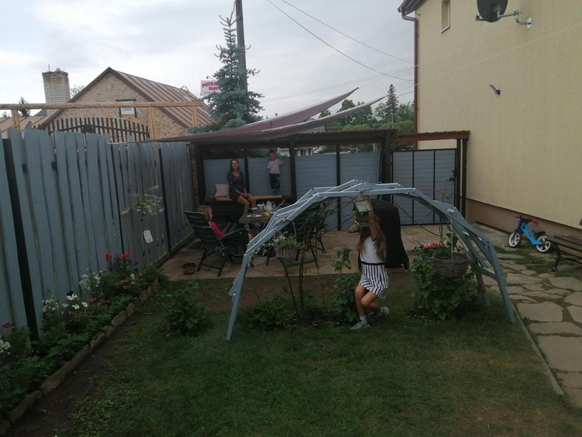 Apartman Lastovicka Стара Лесна Екстер'єр фото