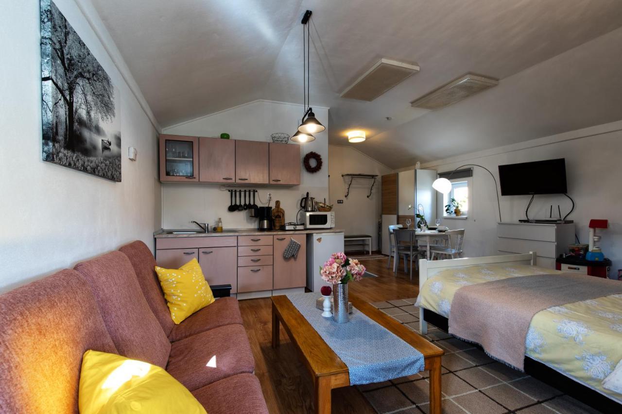 Apartman Lastovicka Стара Лесна Екстер'єр фото